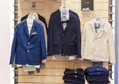 Completi eleganti per i maschietti